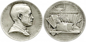 Ausländische Münzen und Medaillen
Schweden
Gustav V., 1907-1950
Silbermedaille der schwedischen Akademie 1919, von Lindberg. Auf den 15. Todestag v...