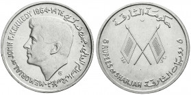 Ausländische Münzen und Medaillen
Sharjah
Khalid Bin Muhammad al Qasimi, 1964-1972
5 Rupees 1964. John F. Kennedy. fast Stempelglanz Von 33000 Ex. ...