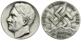 Medaillen
Drittes Reich
Versilberte Messingmedaille 1933. Kopf Hitler l./Hakenkreuz vor Sonne hinterm Berg. 32 mm. vorzüglich, Versilberung etwas ab...