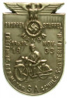 Medaillen
Drittes Reich
Hohlgeprägtes Abzeichen 1933. Eröffnung der SA-Motorschule Schwerin, Gruppenstaffel Hansa. 29 X 44 mm. vorzüglich. Tieste 33...