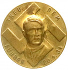 Medaillen
Drittes Reich
Hohlgeprägtes Abzeichen 1934. Hitlerbüste auf Hakenkreuz. Messing, 36 mm. vorzüglich. Colbert/Hyder 213.