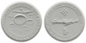 Medaillen
Drittes Reich
Porzellanmedaille Einnahme von Kreta 1941 weiß, 47 mm. prägefrisch. Scheuch 1874n.
