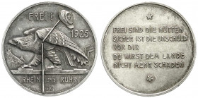 Medaillen
Weimarer Republik
Silbermedaille 1925 von Lauer, a.d. Befreiung von Rhein und Ruhr von den Franzosen. 34 mm; 14,87 g. vorzüglich, kl. Rand...