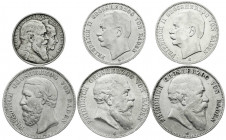 Reichssilbermünzen J. 19-178
Baden
Lots
6 Münzen: 2 Mark 1906 zur Goldenen Hochzeit, 3 Mark 1908, 1910, 5 Mark 1875, 1902, 1907. meist sehr schön...