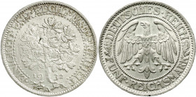 Weimarer Republik
Kursmünzen
5 Reichsmark Eichbaum Silber 1927-1933
1932 A. fast Stempelglanz, Prachtexemplar mit feiner Patina. Jaeger 331.