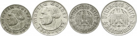 Drittes Reich
Gedenkmünzen
5 Reichsmark Luther
2 Stück: 2 Reichsmark 1933 A und 5 Reichsmark 1933 F. sehr schön und vorzüglich. Jaeger 352, 353....