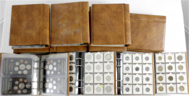 LOTS
Sammlungen allgemein
11 braune Alben: 5 Alben mit ca. 1350 Kurs- und Gedenkmünzen (meist Kursmünzen) ab ca. 1900, (wenige davor), dabei Münzen ...