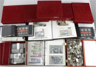 LOTS
Sammlungen allgemein
Sammlerbestand im großen Umzugskarton. Münzen aus aller Welt in Rähmchen, lose in Blechkiste, in Rollen, usw. Dabei u.a. k...