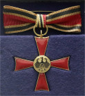 Orden und Ehrenzeichen
Deutschland
BRD, seit 1948
Bundesverdienstkreuz II. Klasse für Damen, im Etui. vorzüglich. von Sallach 4.