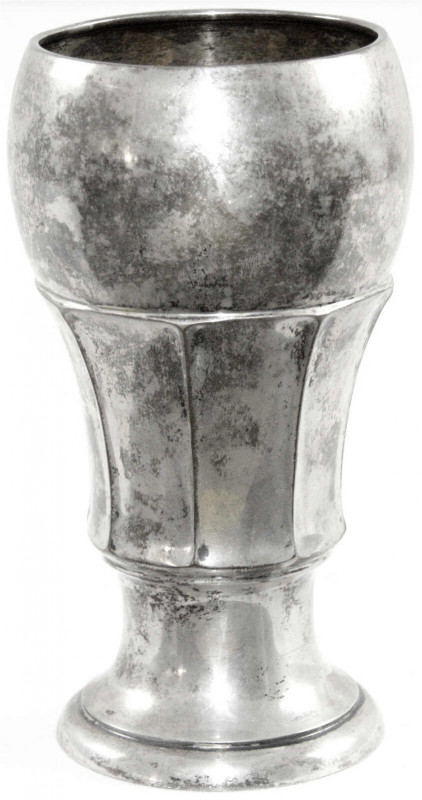 Varia
Silber
Becher Silber 800/1000 mit Innenvergoldung, Hersteller Lutz & Wei...