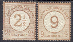 Briefmarken
Deutschland
Deutsches Reich
2 1/2 und 9 Kreuzer großer Brustschild 1874, postfrische Luxuserhaltung, je mit Fotobefund Sommer BPP. Mi. ...