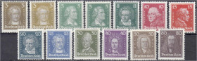 Briefmarken
Deutschland
Deutsches Reich
Berühmte Deutsche 1926, kompletter Satz in postfrischer Erhaltung. Mi. 1.200,-€. ** Michel 385-397.