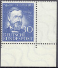 Briefmarken
Deutschland
Bundesrepublik Deutschland
30 Pf. Philipp Reis 1952, postfrische Erhaltung, rechte untere Bogenecke mit Plattenfehler ,,II"...