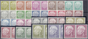 Briefmarken
Deutschland
Bundesrepublik Deutschland
2 Pf. - 3 DM Heuss 1954, kompletter Satz waagerechte Paare, postfrisch. Mi. 1.390,-€. ** Michel ...