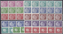 Briefmarken
Deutschland
Bundesrepublik Deutschland
Heuss-Lumogen 1954/57, insgesamt elf 5er-Streifen mit schwarzer Zählnummer ab Heuss 1954 und 195...