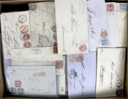 Briefmarken
Briefe
Lots und Sammlungen Deutschland (alphabetisch)
Altdeutschland: Uriges Los in einer Schachtel mit ca. 200 Belegen, dabei guter Te...