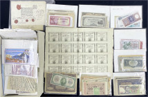 Banknoten
Lots
Lots ausländischer Banknoten
Über 1800 Banknoten aus aller Welt von A bis Z. Länderweise vorsortiert. Dabei viele alte Scheine, aber...