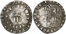 Enrique II (1368-1379). Coruña. Real. (AB. 404 falta var). 3,07 g. Roel delante del león del 2º cuartel. Muy rara. MBC.