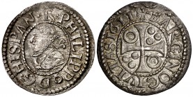 1611. Felipe III. Barcelona. 1/2 croat. (Cal. 534). 1,52 g. Ligera doble acuñación. Atractiva. EBC-.