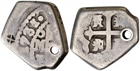 1731/0. Felipe V. México. F. 2 reales. 5,39 g. Resello , atribuido a India Portuguesa. Perforación. Ex Áureo 02/06/2004, nº 724. Rara. BC+.