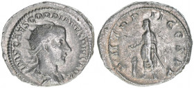 Gordianus III. Pius 238-244
Römisches Reich - Kaiserzeit. Antoninian. Av. IMP CAES GORDIANVS PIVS AVG Rv. P M TR P II COS P P
Rom
5,71g
RIC 54
vz