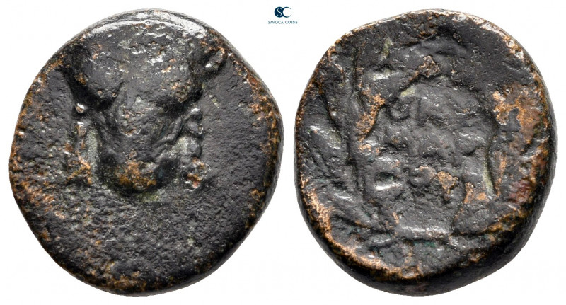 Phokis. Federal Coinage circa 357-346 BC. 
Bronze Æ

16 mm, 4,14 g



nea...