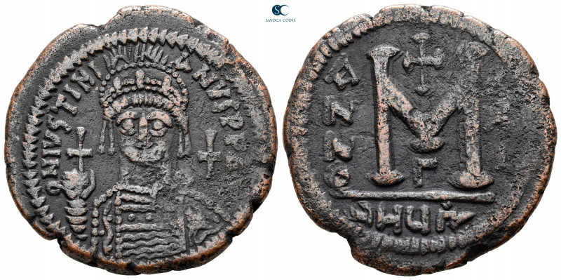 Justinian I AD 527-565. Theoupolis (Antioch)
Follis or 40 Nummi Æ

33 mm, 17,...