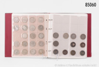 Aus Sammler-Nachlass: 2 Münzalben, darin über 450 Münzen der BRD/Bank deutscher Länder, dabei 3 x 2 DM 1951 Ähren, 20 x 5-DM-Gedenkmünzen aus 1971/197...