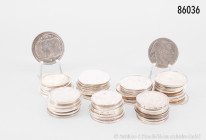 Aus Sammler-Nachlass: Konv. über 50 Silbermünzen Belgien, dabei 100 Frank 1951 und 1954, 835er Silber, 20 Francs 1935, 680er Silber, 2 x 50 Francs 195...