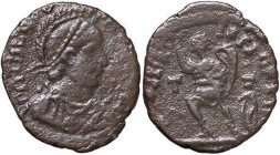 ROMANE IMPERIALI - Teodosio I (379-395) - AE 2 (AE g. 4,07) Di stile barbarico
Di stile barbarico
qBB