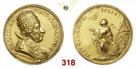 ROMA CLEMENTE XI (1700-1721) Medaglia "esortazione alla pace" 1701 I D/ Busto del Pontefice con triregno R/ La Chiesa, illuminata dallo Spirito Santo,...