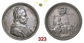 ROMA INNOCENZO XIII (1721-1724) Medaglia "elezione al pontificato" (1721) Miselli 153 Ag g 29,5 mm 44 • Bellissima patina; Ex Varesi, asta 9 lotto 849...