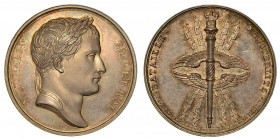 BATTAGLIA DI AUSTERLITZ. Medaglia in argento 1805. Nel centro testa a d. laureata. R/ Nel centro simbolo del fulmine alato, sormontato da Napoleone se...