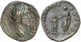 (155-156 d.C.) Antonino pío. Denario. (Spink falta) (S. 983) (RIC. 249). 3,49 g. MBC+.