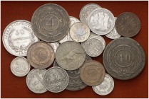 Uruguay. Lote de 33 monedas de cobre, níquel y plata. A examinar. BC/S/C.