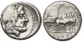 L. Rubrius Dossenus, AR denier, 87 av. J.-C., Rome. D/ T. de Jupiter à d., le sceptre sur l''épaule. Derrière, DOSSEN. R/ Quadrige triomphal à d. Au d...