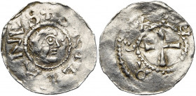 ALLEMAGNE, WÜRZBURG, Otton III, roi (983-996), AR denier. D/ + S KILIANVS T. du saint à d. R/ + O[TTO] REX Croix. Dan. 855. 0,99g Rare Nettoyé. Légère...