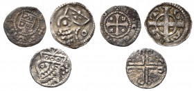 VLAANDEREN, Graafschap, lot van 3 kleine denari, Gent, 1191-1202 (Boudewijn VIII en/of IX), 1220-1253 en na 1259. Gh. 253b, 307, 476.
Zeer Fraai
