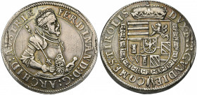 SAINT EMPIRE, Ferdinand, archiduc (1564-1595), AR Taler, s.d., Hall. D/ B. cour. et cuir. à d., ten. un sceptre sur l''épaule. R/ Grand écu couronné, ...