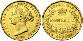 AUSTRALIE, Victoria (1837-1901), AV souverain, 1861, Sydney. Fr. 10. Coups sur la tranche.
Très Beau
