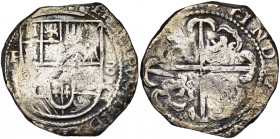 BOLIVIE, Philippe IV (1621-1665), AR 8 reales, date hors flan, Potosi. Sigle T. D/ Ecu couronné. R/ Armes écartelées de Castille et Leon dans un polyl...