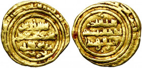FATIMID, al-Hakim (AD 996-1021/AH 386-411) AV 1/4 dinar, date and mint off. Album 710. 1,01g.
Nicoll type C3 is known from the mints of Siqilliya and...