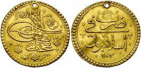 OTTOMAN EMPIRE, Mahmud I (AD 1730-1754/AH 1143-1168) AV 1 1/2 findik, AH 1143, Islambul. Pere 552. 5,04g Holed.
Very Fine