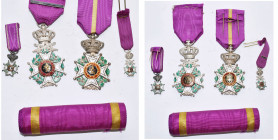 BELGIQUE, lot de 4 croix de chevalier de l’Ordre de Léopold, type unilingue: deux à titre militaire avec barrette noire pour mère de militaire mort po...