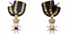 PAYS-BAS, Ordre du Lion néerlandais, demi-taille de croix de chevalier en or (23 mm), avec un bout de ruban.