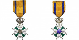 PAYS-BAS, Ordre militaire de Guillaume, croix de chevalier (4e classe) en argent, type 1940-1945. Rare.
Seulement 196 attributions de ce type entre l...