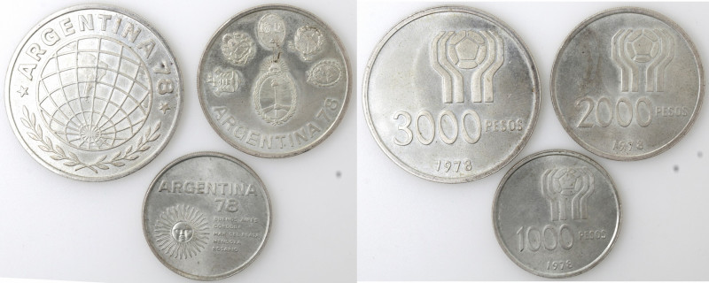 Monete Estere. Argentina. Lotto di 3 pezzi. 3000-2000-1000 Pesos 1978. Ag. Media...