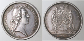 Medaglie. Francia. Luigi XV. 1715-1774. Medaglia 1745. Per il primo matrimonio con Maria Teresa di Spagna. Ag.