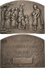 Erster Weltkrieg
 Versilberte Bronzeplakette 1918 (Stern, Paris) Kriegsende. Frauen, Kinder und Alten begrüßen Marianne, im Hintergrund Seelandschaft...