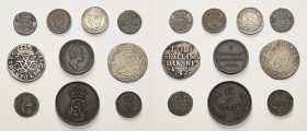 Dänemark
Lot-9 Stück Interessantes Konvolut von Dänischen Kleinmünzen des 16.-20. Jhd. Darunter: 12 Skilling-1711. 2 Skilling-1562. 1 Skilling-1722, ...